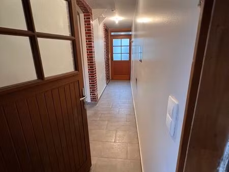 entre toucy et charny maison avec mini courette  appentis pour deux voitures  petit local