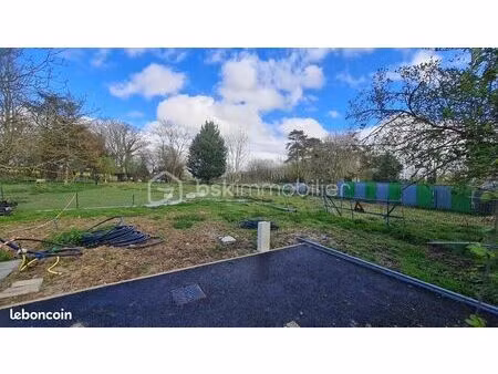 terrain 1 000 m² courquetaine