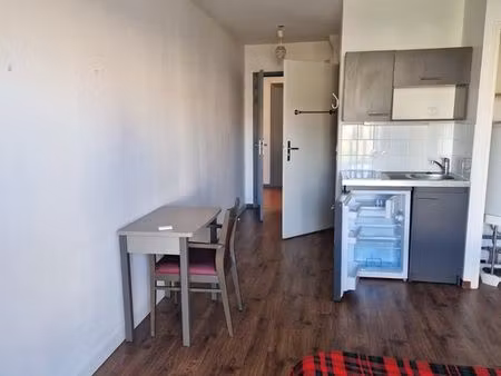 studio 1 pièce 22 m²