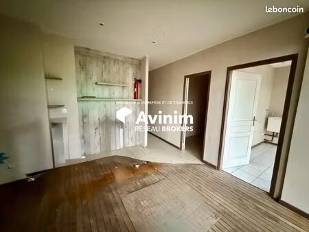 local 114 m² le chesnay-rocquencourt