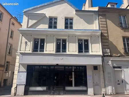 local commercial 56 m² saint germain en laye