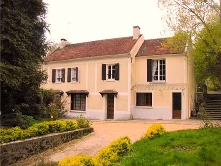 propriété 6 pièces 150 m²