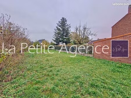 terrain 443 m² provin