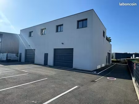 bureau 17m2 petit budget à proximité immédiate n89