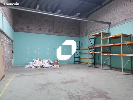 local industriel 214 m²