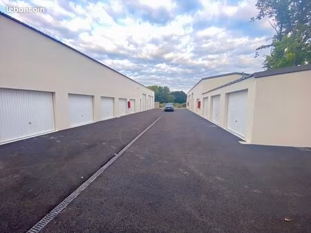 box de stockage / garage