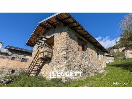 grange 3 pièces 90 m²