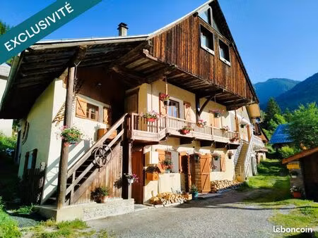 chalet 7 pièces 288 m²