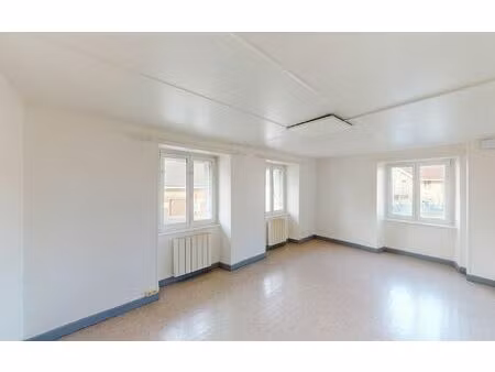 location appartement  54.8 m² t-3 à valdoie  490 €