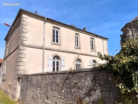 presbytère aux environs de ligny ( 10 mn)
