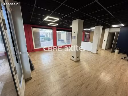 local commercial 83 m² barberaz
