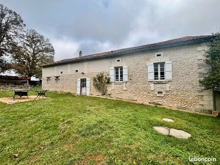 maison a louer bourdeilles