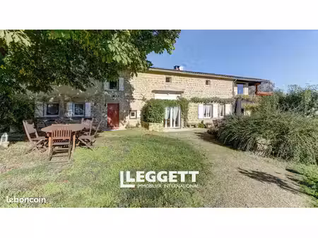 villa 11 pièces 288 m²