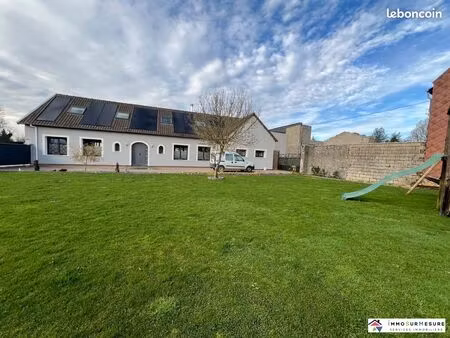 propriété 9 pièces 228 m²