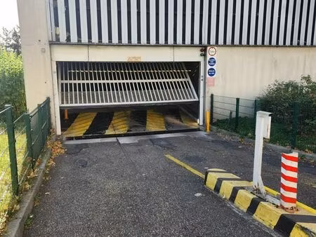 parking couvert sécurisé - asnières