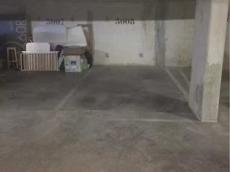 emplacement de parking sécurisé rue du bois vallée