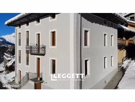 maison 15 pièces 229 m²