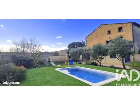 mas 6 pièces 160 m²