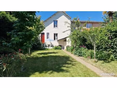 maison de ville en viager 4 pièces 161 m²