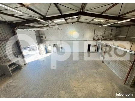 local d'activité 580 m²