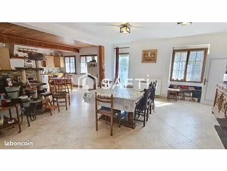 maison 6 pièces 200 m²