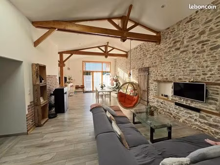 grange 5 pièces 145 m²