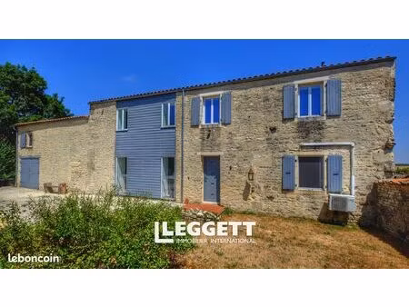 maison 11 pièces 215 m²