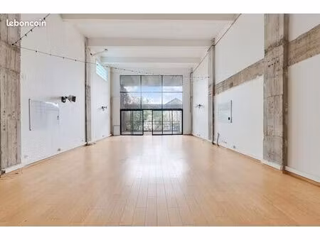 local industriel 119 m²
