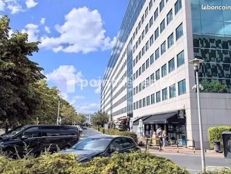 local commercial 550 m²