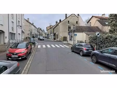 boutique 200 m² boissy st leger