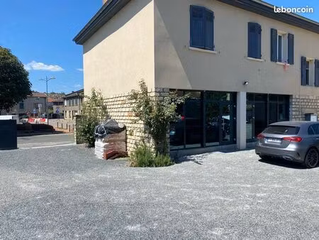 local commercial + appartement – emplacement premium