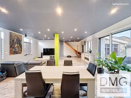 maison 5 pièces 140 m²