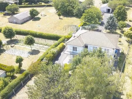 pavillon 7 pièces 185 m²