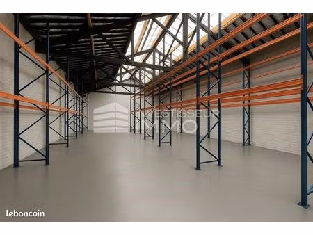 local industriel 400 m²