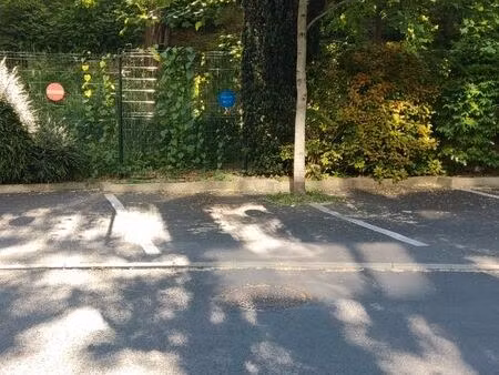 parking extérieur proche rer b