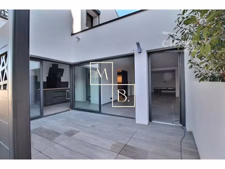 loft t2/t3 73 m2 + terrasse + parking