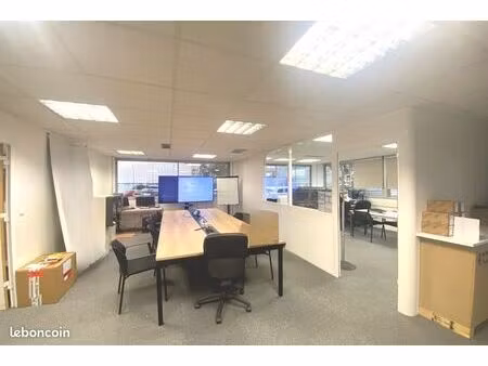 bureaux 205 m²