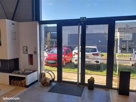 local commercial 173 m²