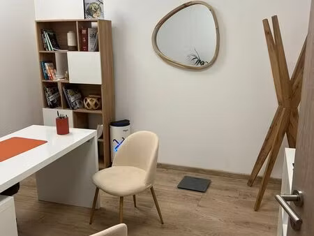 location de bureau / cabinet dans centre de santé