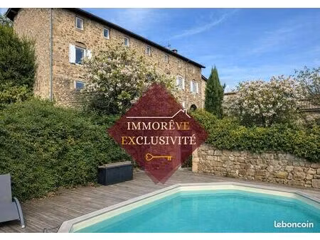 maison 11 pièces 357 m²