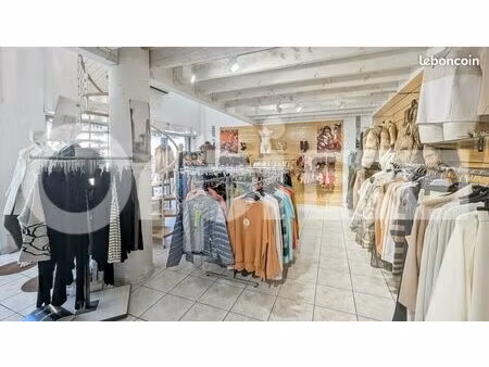 fonds de commerce 115 m²