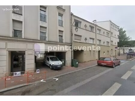 local commercial 308 m²