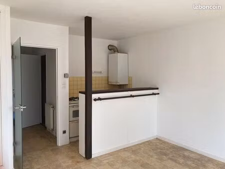 studio 1 pièce 29 m²