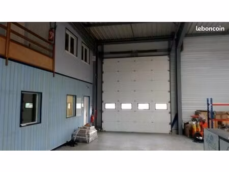 local d'activité 325 m²