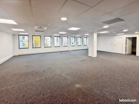 bureau 222 m²