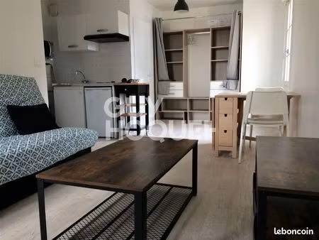 studio 1 pièce 23 m²