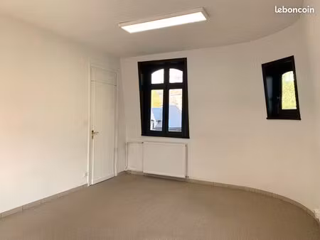 location bureau 3 pièces