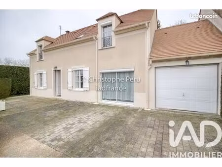 maison 7 pièces 145 m²