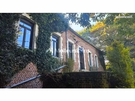 maison 10 pièces 330 m²