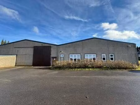 spacieux entrepôt de ±310m² à louer à ferrières